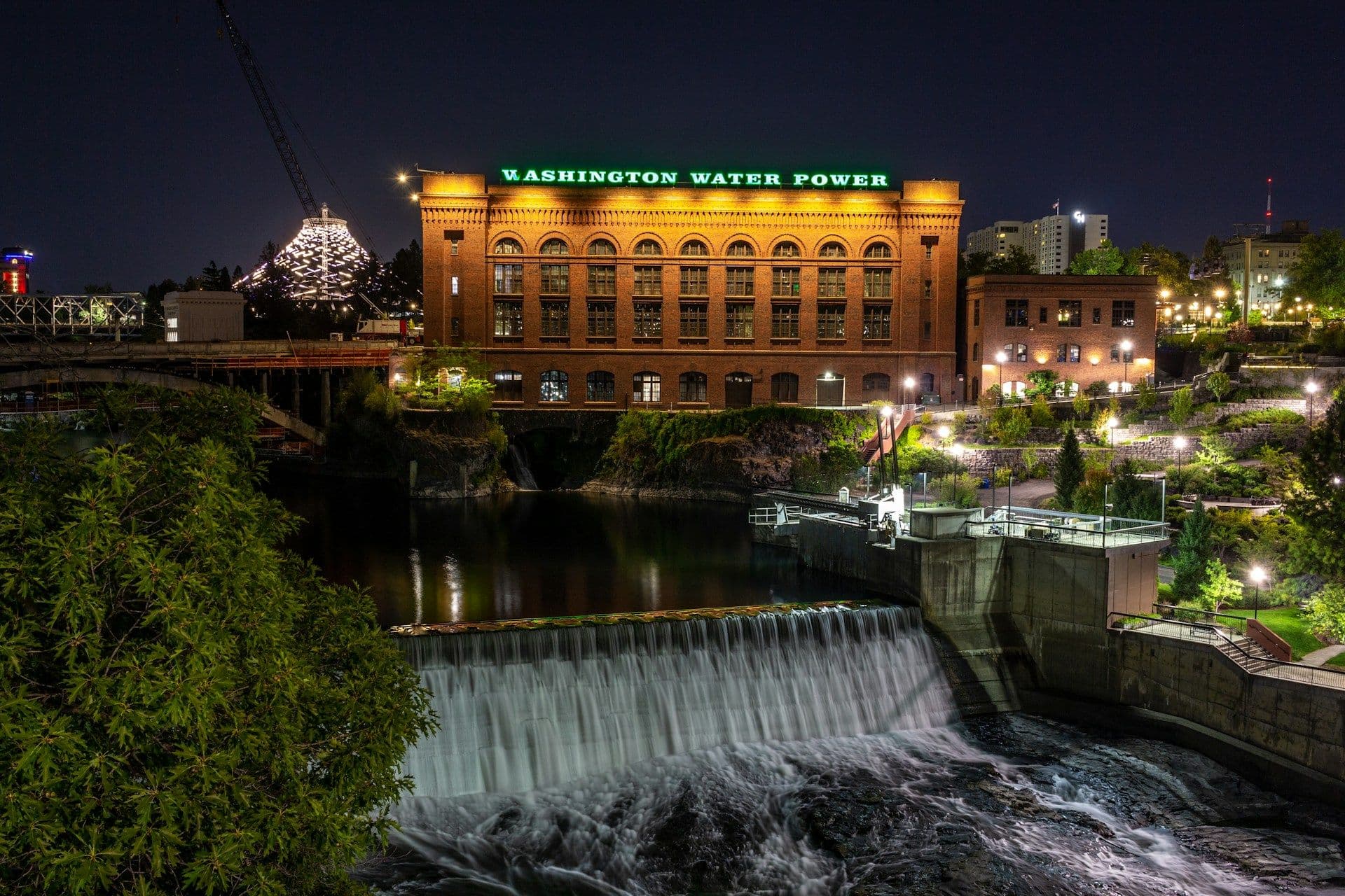 The Washington Water Power building and dam in Spokane, Washington.